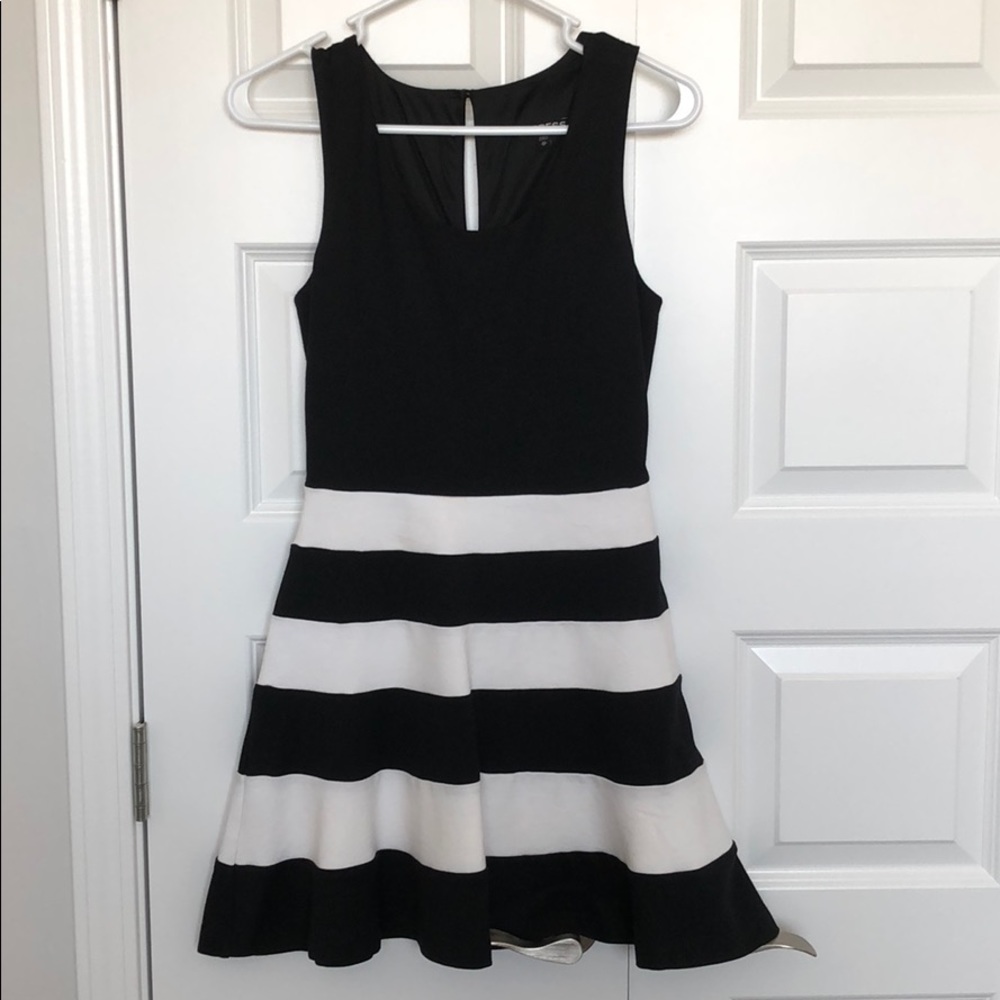 EXPRESS black & white dress!